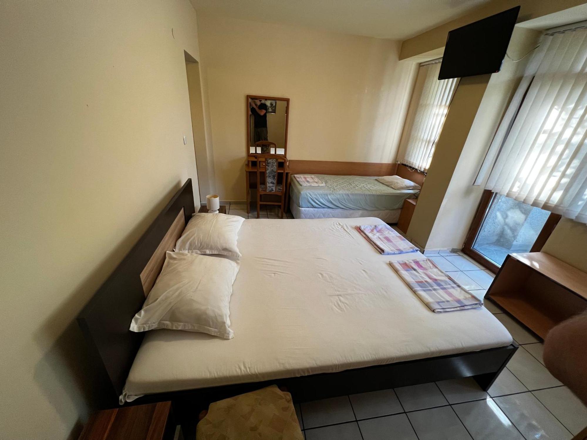 Dvete Brezi Hotel Burgas City Eksteriør billede
